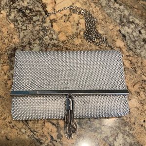💕David’s Bridal Silver clutch💕